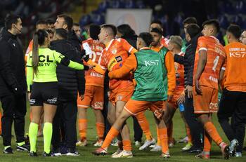 “Ladrón, mafioso”: revelan el informe arbitral del partido entre Cobreloa y Huachipato