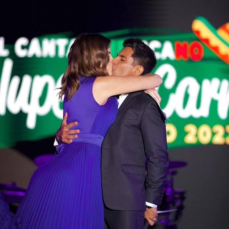 Juan Pablo Queraltó y Millaray Viera en el Festival del Cantar mexicano de Chanco.
Créditos: @derekfernandez - @jpqueralto