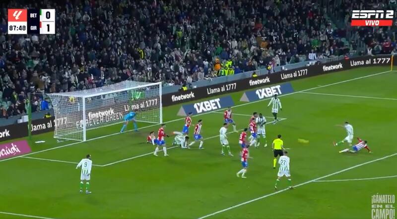 salvó con un punto con gol en el último suspiro.