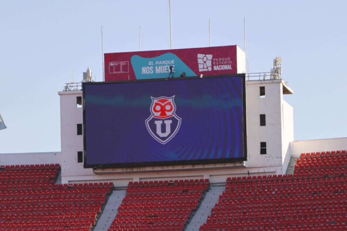 podría contar con dos hinchadas en el Estadio Nacional. Foto: Agencia Aton.