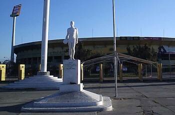 El Pilucho, el Castillo y el chancho: los otros patrimonios del fútbol chileno