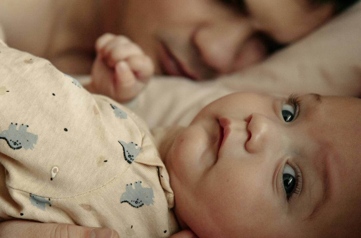 Fue un chico reality que pololeó con varias famosas chilenas, hoy vive lejos de la fama, casado y con una hija recién nacida