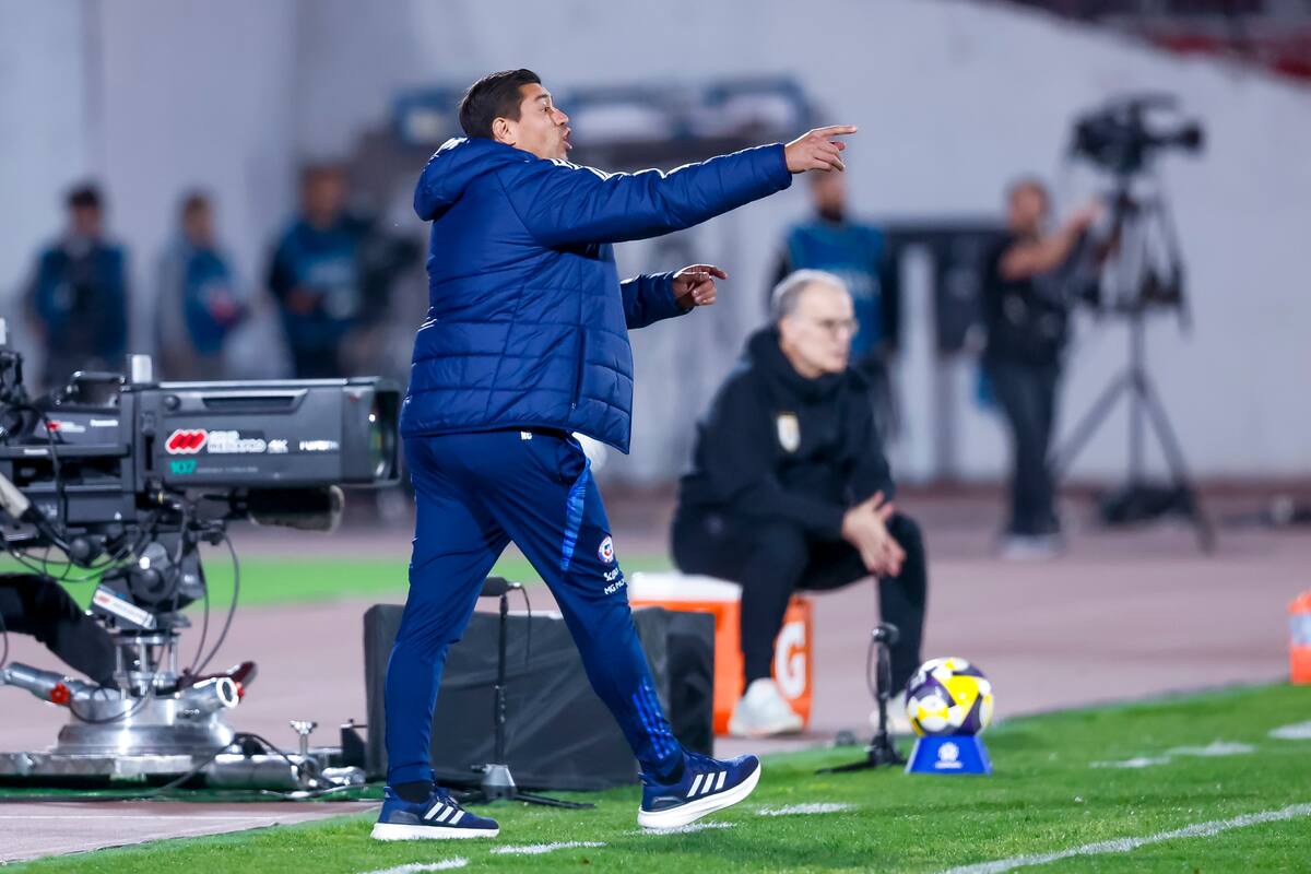 Marcelo Bielsa aportó luces y Nicolás Córdova ha entregado su diagnóstico del estado de situación. El problema sin solución hasta ahora es que los que toman la decisión de cómo seguir son Milad y Yunge.