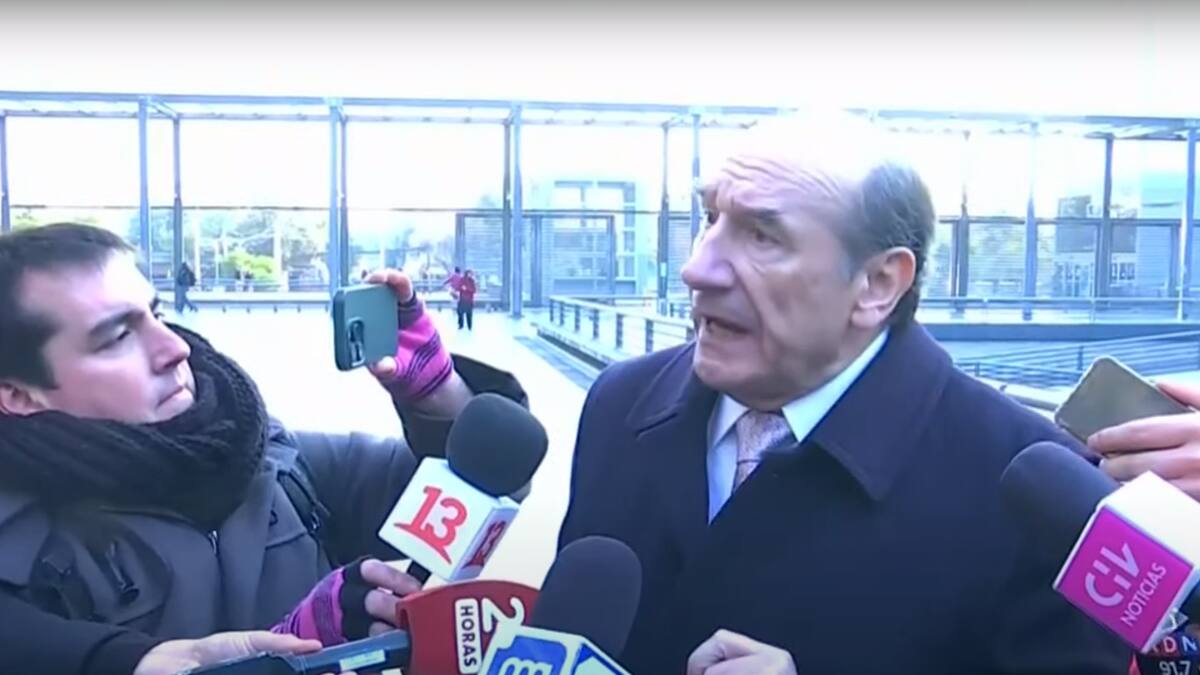 Periodista de “Mucho Gusto” vivió tenso momento tras ser encarado por el General (r) Juan Miguel Fuente-Alba