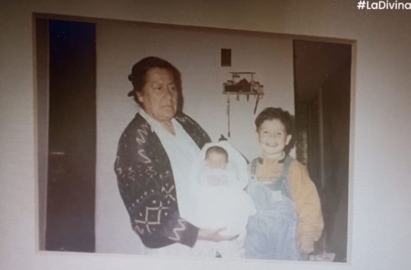 El homenaje de Dani Ride a su abuela. Créditos: Pantallazo CHV