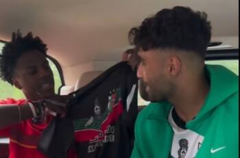 VIDEO | Famoso influencer Speed recibió la camiseta de Palestino en su visita a Alemania
