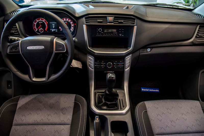 Así es la cabina de la nueva Maxus T60 con motor bencinero