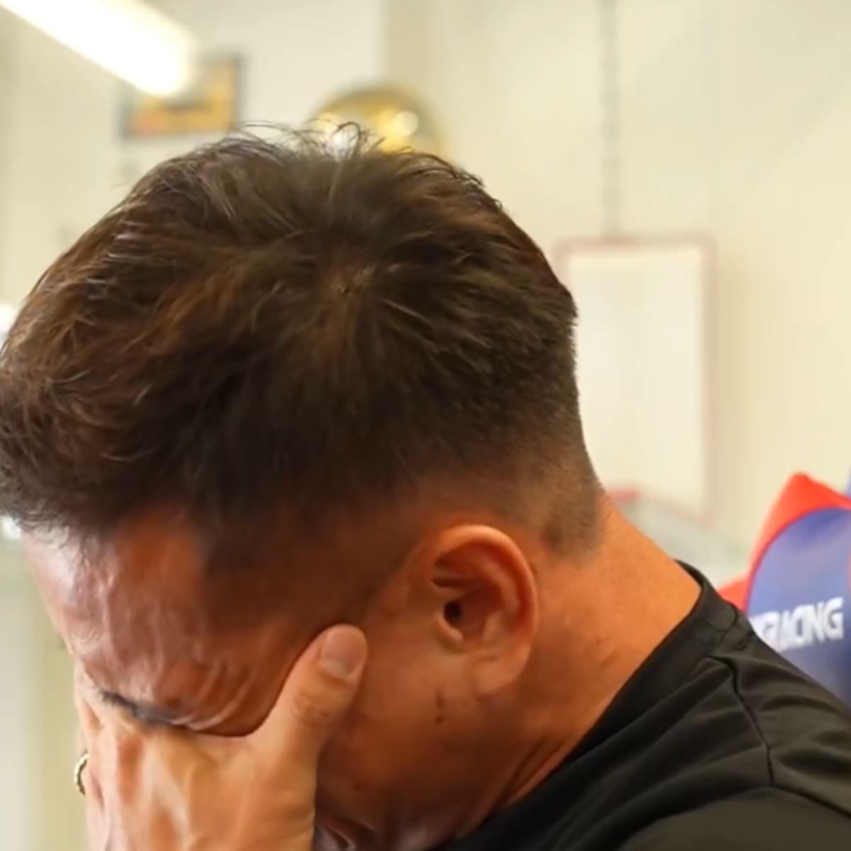 VIDEO | Imposible no emocionarse: fue nominado a su quinto Mundial y así reaccionó en vivo