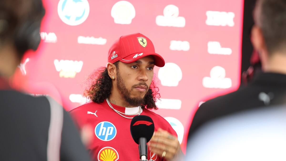 ¿Será cábala? Lewis Hamilton sorprendió con nuevo look antes del Gran Premio de Baréin