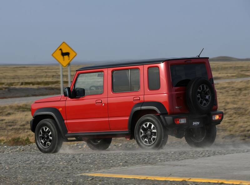 Llegó a Chile el modelo de 5 puertas del clásico Suzuki Jimny