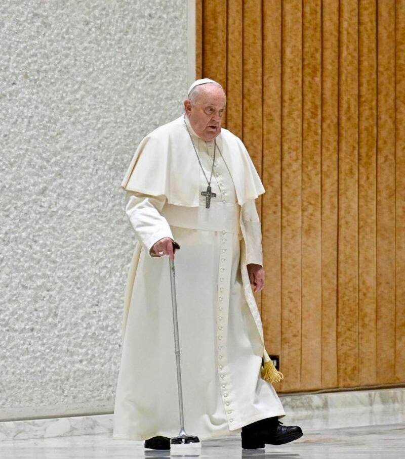 permanecerá internado indefinidamente. Créditos: @franciscus.
