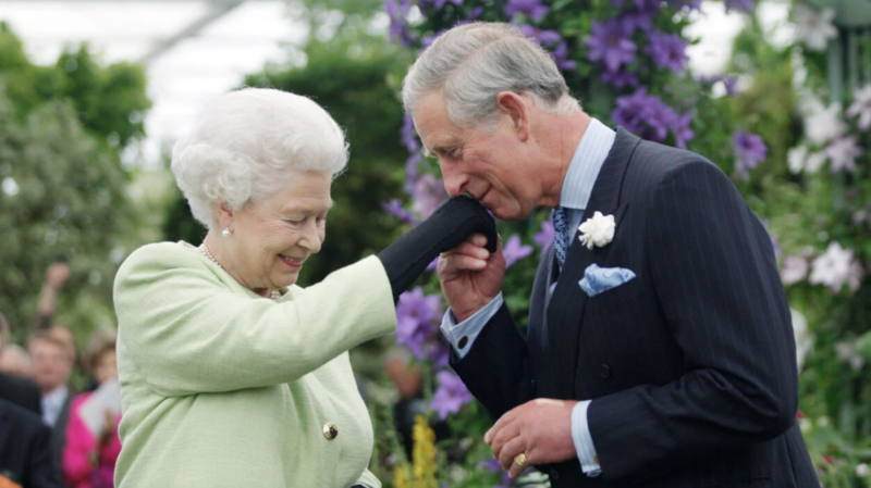 superó la riqueza de su madre, la reina Isabel II.