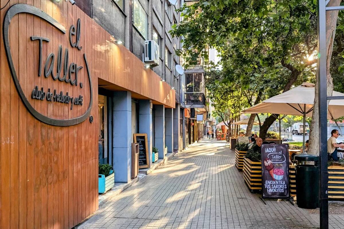 Visitar alguno de sus locales es un excelente panorama de verano en Santiago.
Créditos: Google Maps.