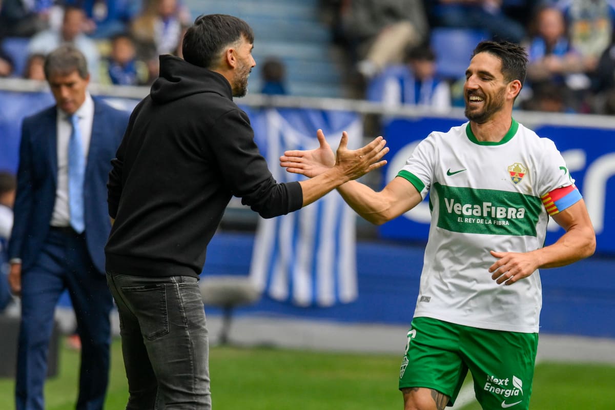 El equipo de Lucas Cepeda festejó nuevamente en La Liga. Foto: Agencia EFE.