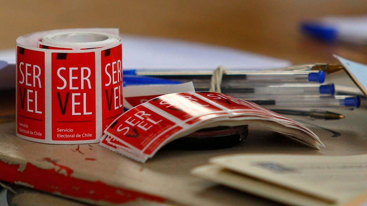 Comienza pago a vocales de mesa de las primarias presidenciales: revisa el monto que te corresponde y cómo cobrarlo