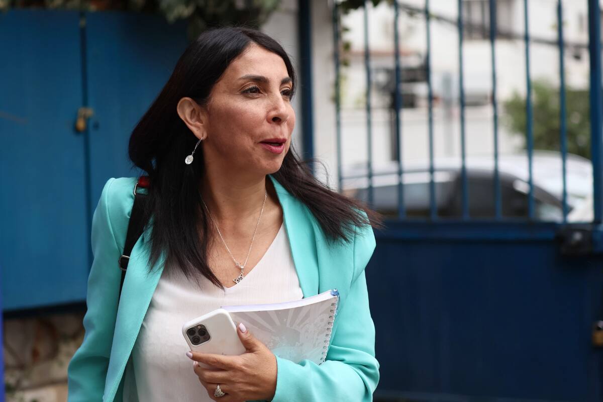 La exministra Karla Rubilar es una de las candidatas a la alcaldía a Puente Alto, siendo la favorita a ganarla según las encuestas.