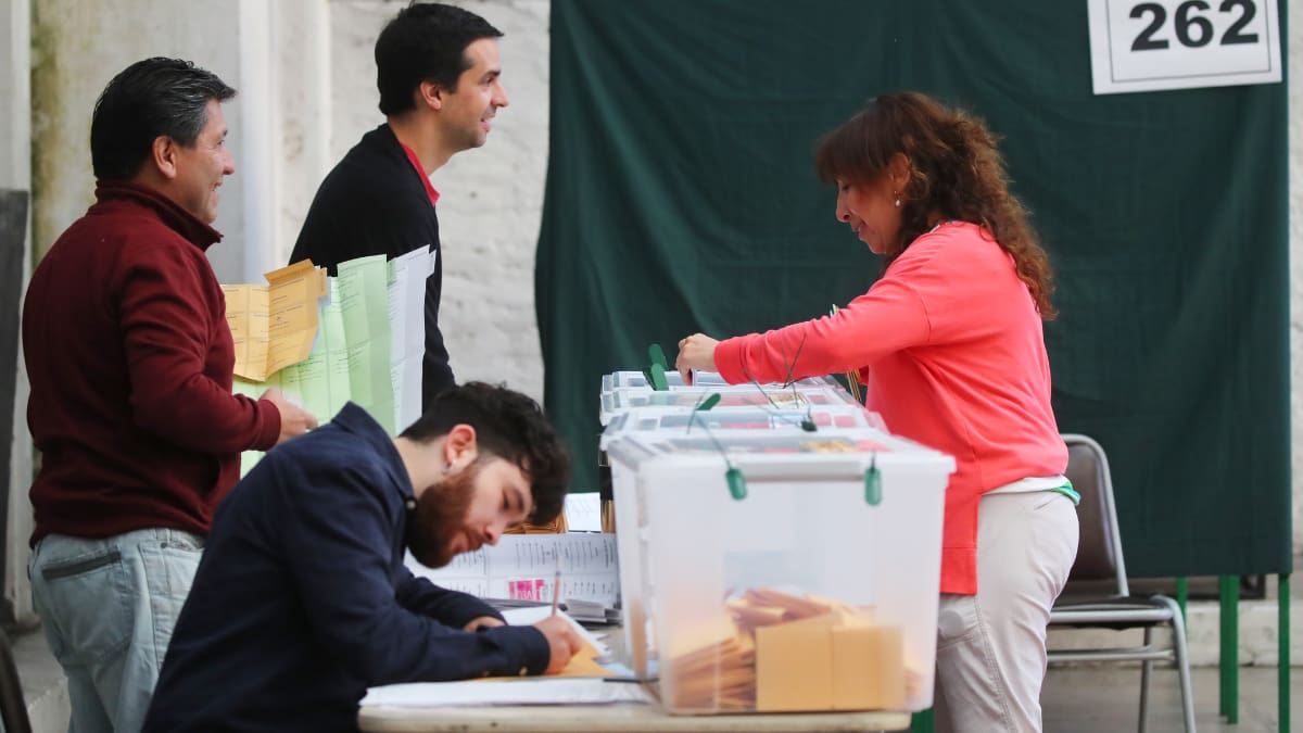 Elecciones Presidenciales 2025: ¿De cuánto es la multa por no votar este domingo?