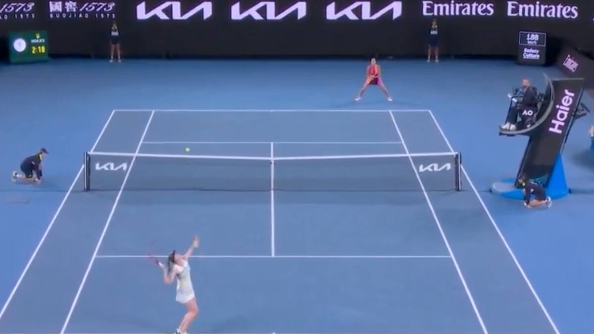 Rybakina perdía 3-0 en el tercer set y con este ace concretó la remontada para ganar el Australian Open