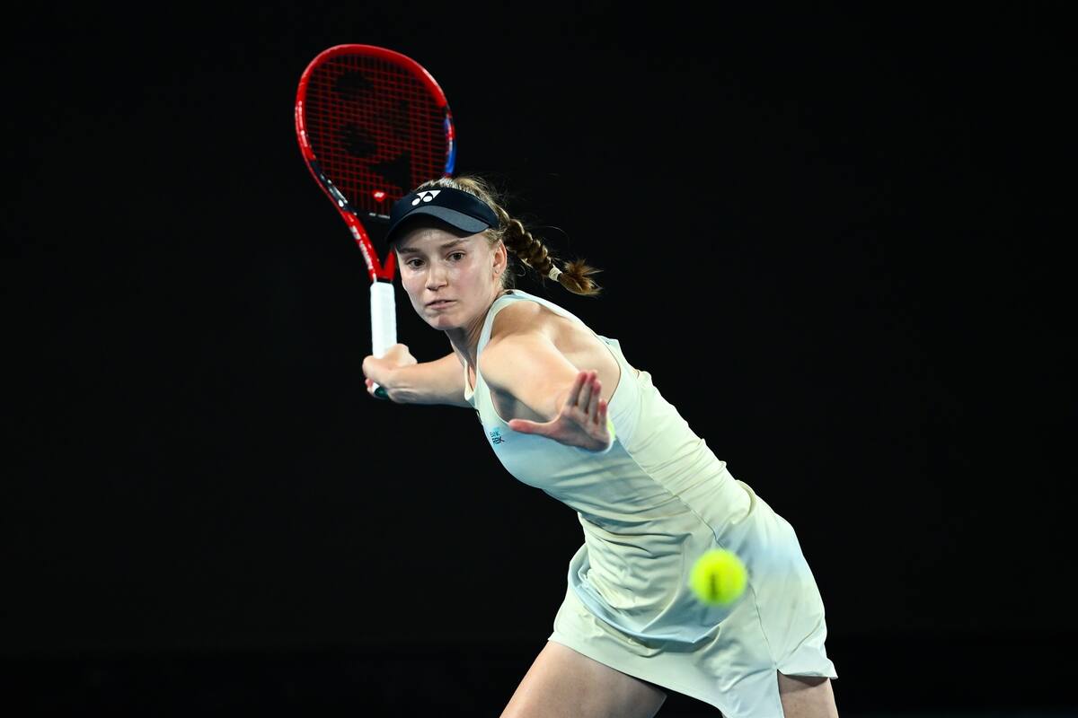 La tenista kazaja dio la gran sorpresa en el Australian Open y derrotó en la final a Aryna Sabalenka. Foto: Agencia EFE.