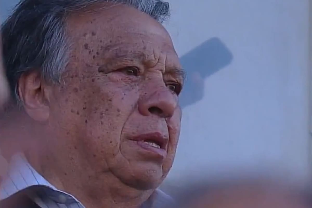 y su emoción tras el gol de Santiago Wanderers.