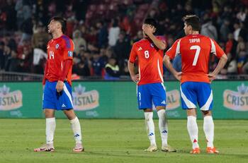 Histórico de La Roja llama a olvidarse de ir al Mundial si “todavía discutimos si debe estar Vidal o no”