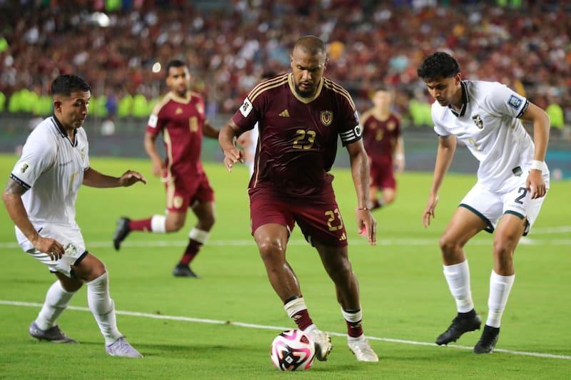 Venezuela enfrentó a Bolivia en la fecha 15. Foto: EFE.