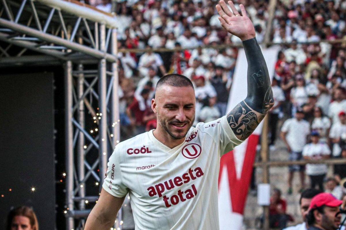 Emanuel Herrera espera brillar en el fútbol chileno.