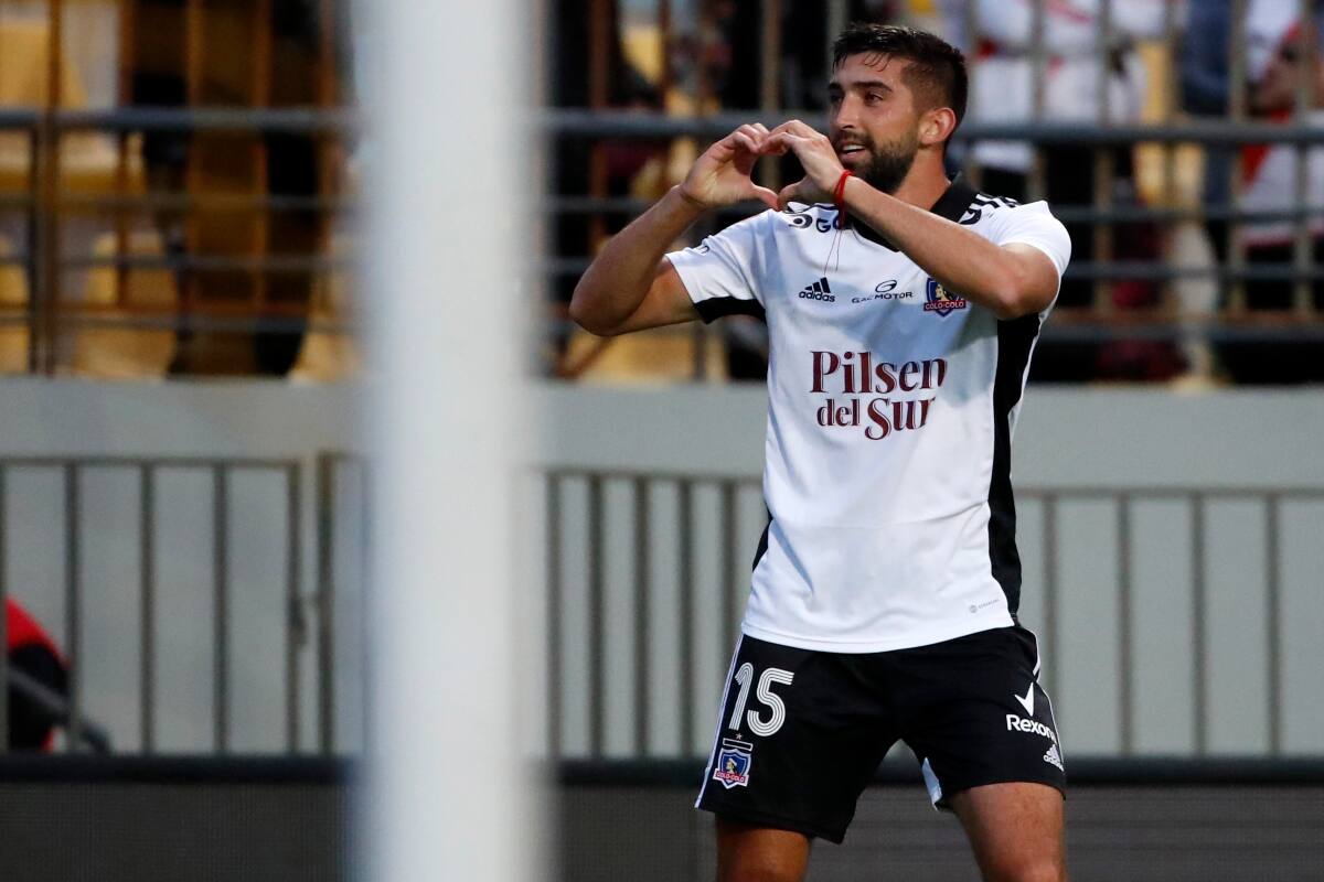 vuelve a ver acción con la camiseta de Colo Colo (Foto: Aton)