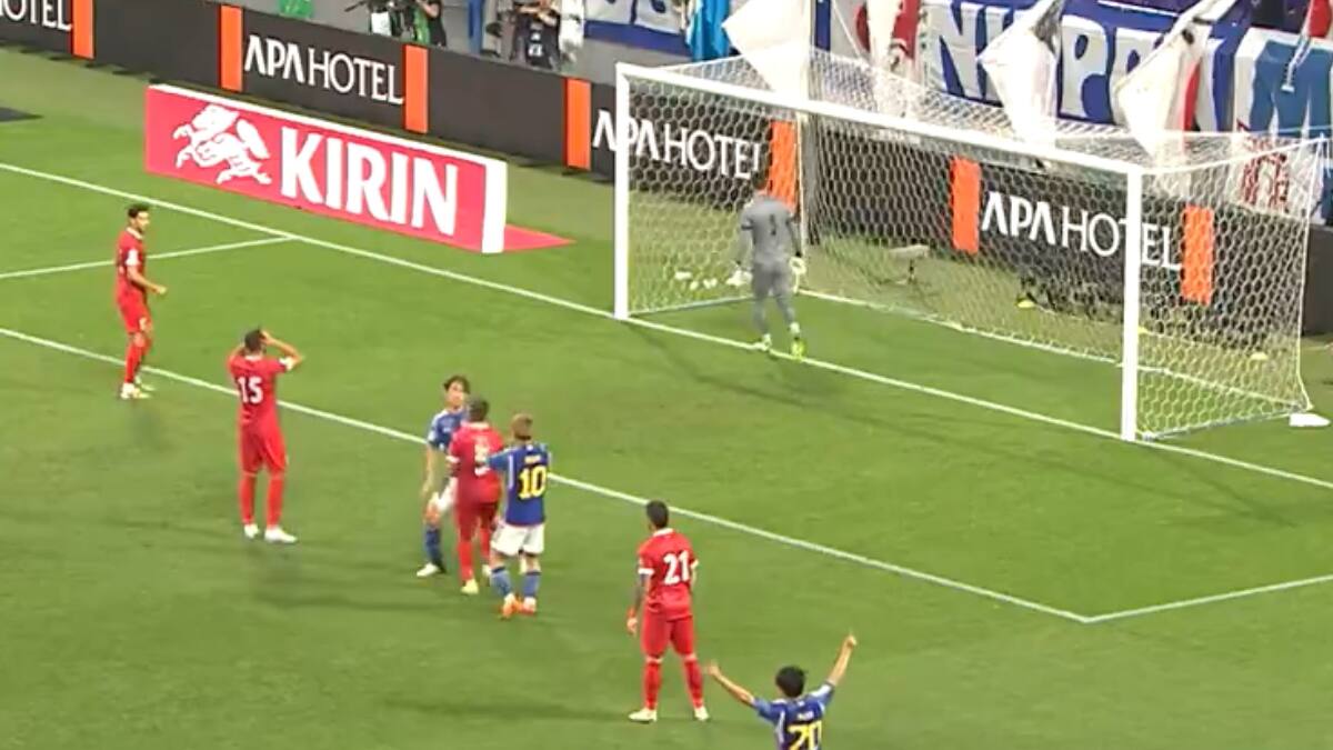 VIDEO | No lo podía creer: Emiliano Amor “regaló” un gol ante Japón y esta fue su reacción