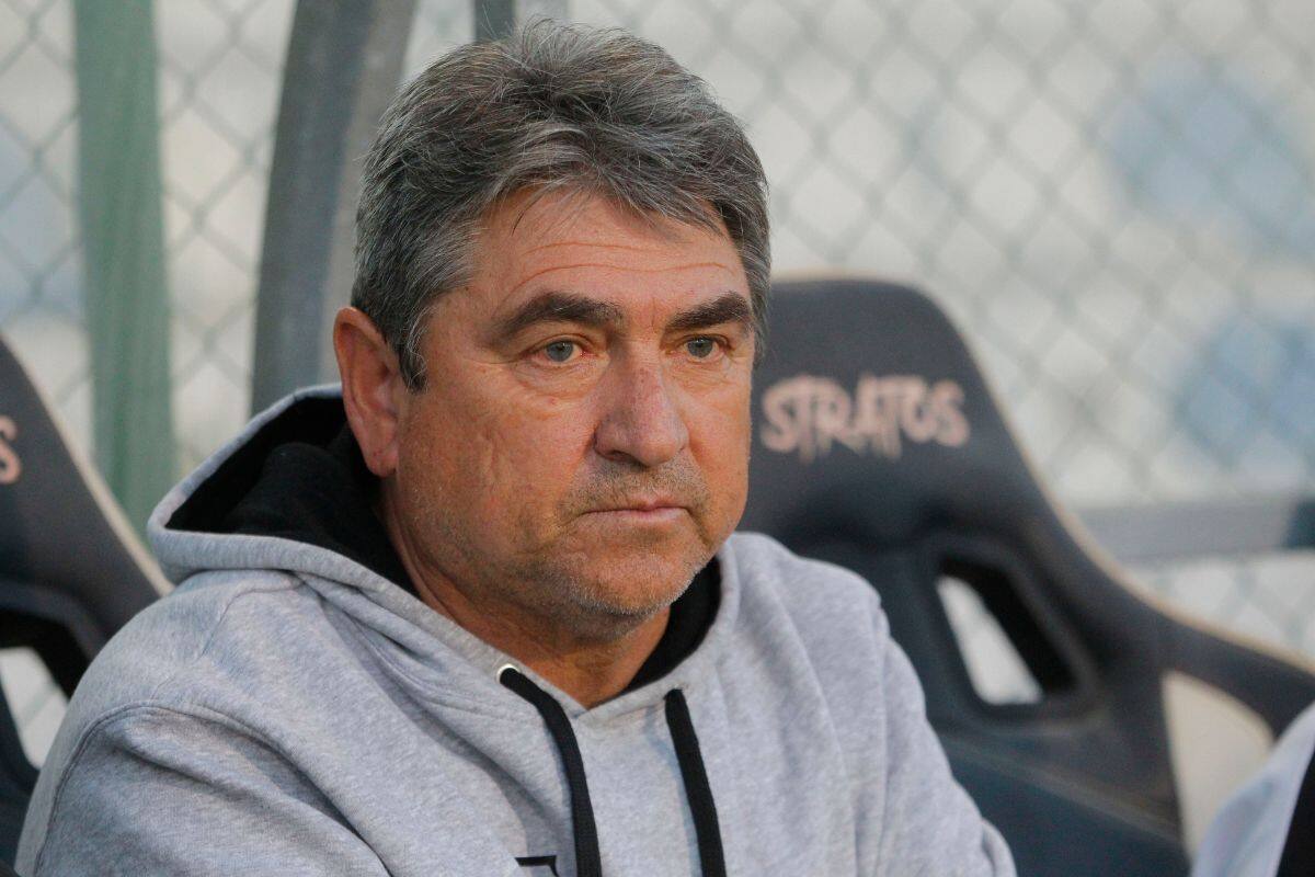 El técnico del superlíder de Primera B.