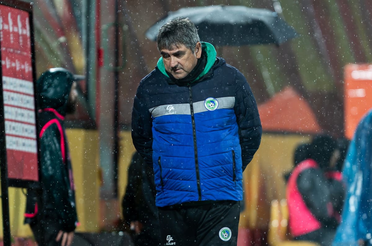 Sorpresa total en Primera B: Emiliano Astorga deja la banca de Deportes Puerto Montt