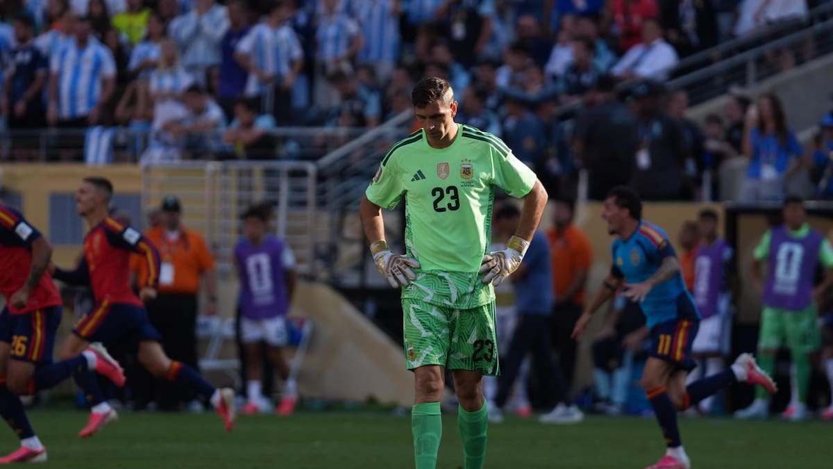 Dibu Martínez deja la puerta abierta para marcharse de la Selección Argentina