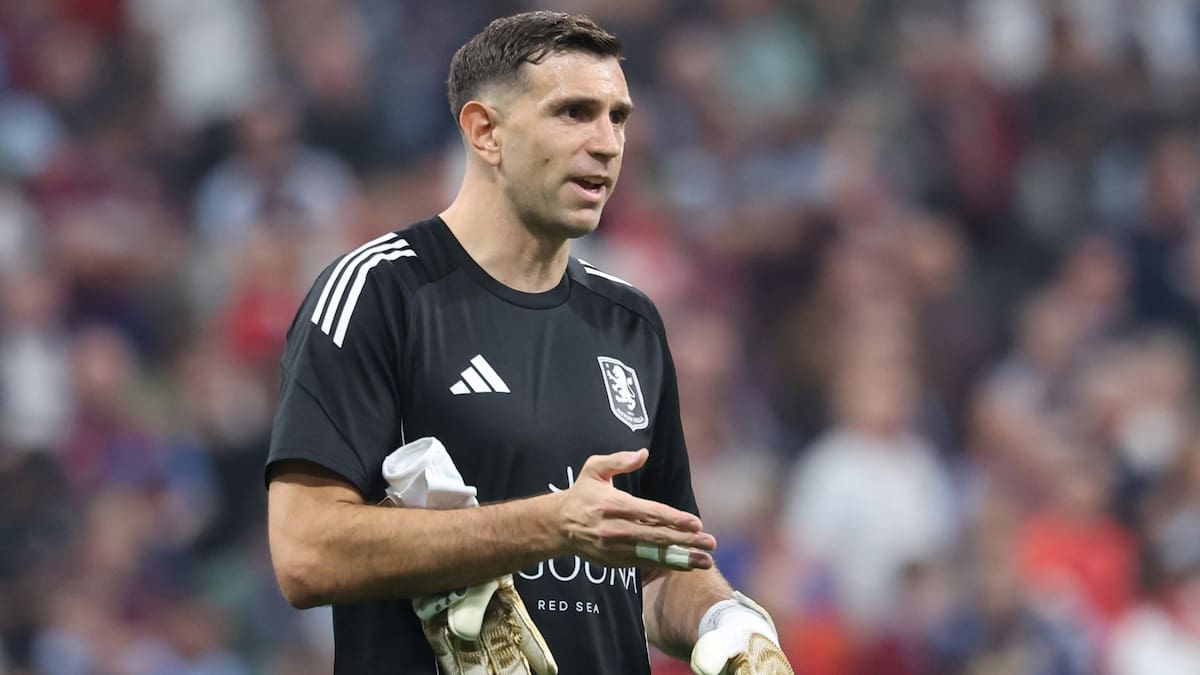 “Me he roto un dedo”: Dibu Martínez genera preocupación en Argentina a días del Mundial
