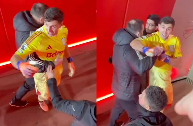 El meta tuvo un momento de furia tras perder 4-1 ante el Arsenal.