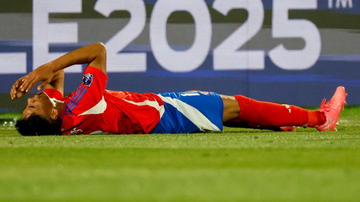 Llamado a ser figura en La Roja y vinculado con el Manchester United: el inadvertido presente de Emiliano Ramos