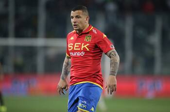 Tras portazo de Unión Española: Emiliano Vecchio es tentado por otro equipo del fútbol chileno