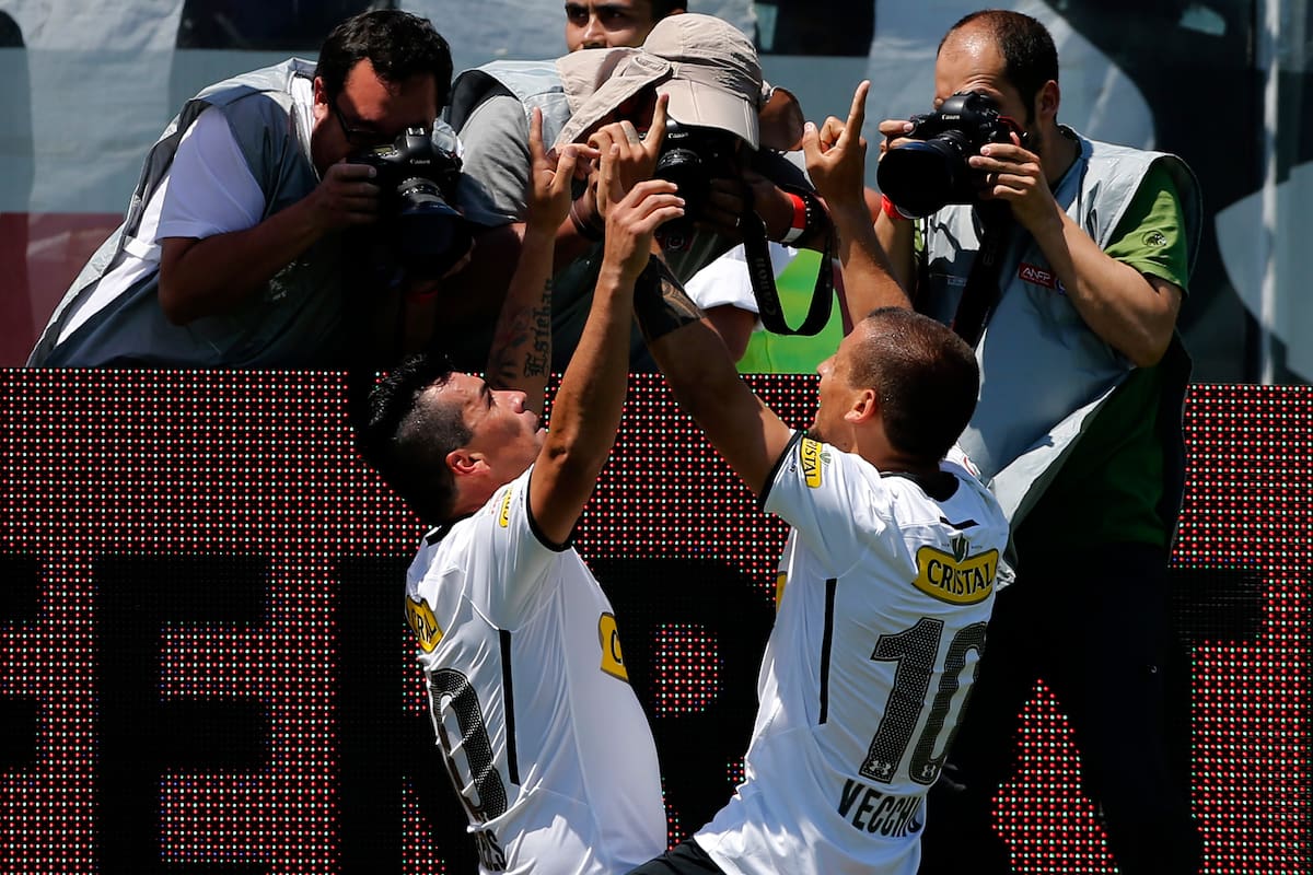 El argentino considera al máximo goleador de Colo Colo un jugador excepcional.