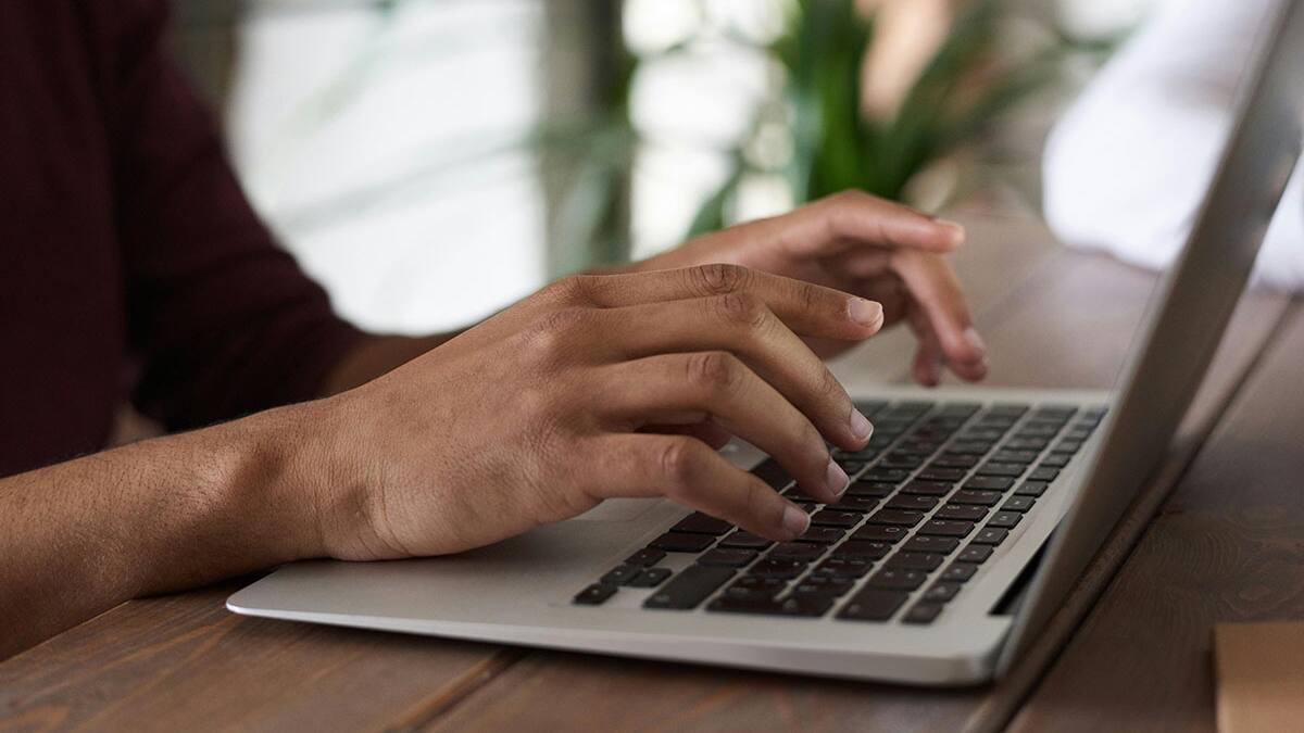 Estas son las 5 carreras técnicas donde más crece el empleo en Chile: Sueldos pueden superar $1.900.000