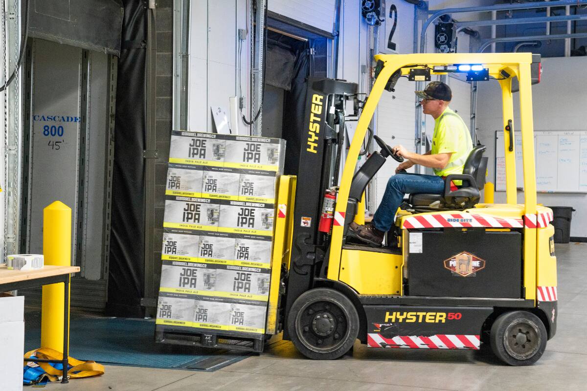 Algunos de estos son para operadores de grúa o bodega.