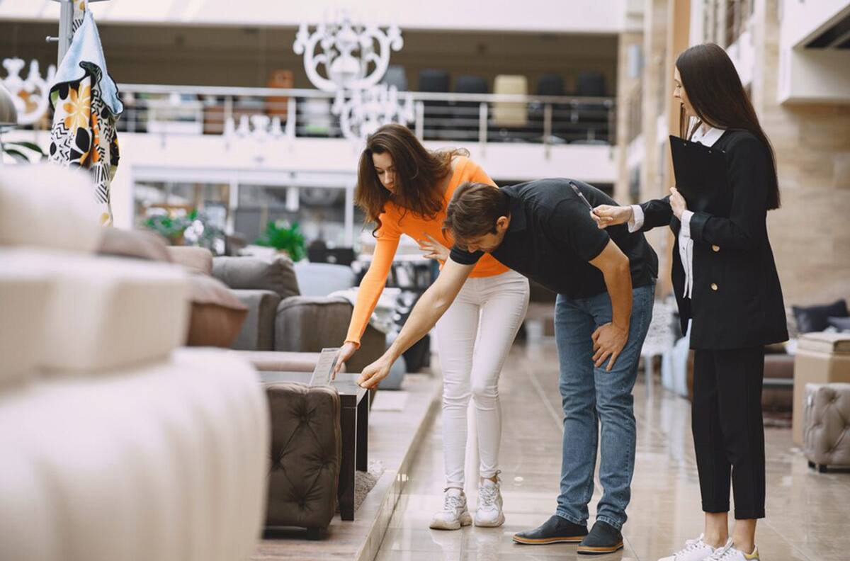Histórica tienda chilena anuncia cierre de icónico local en Santiago y múltiples despidos