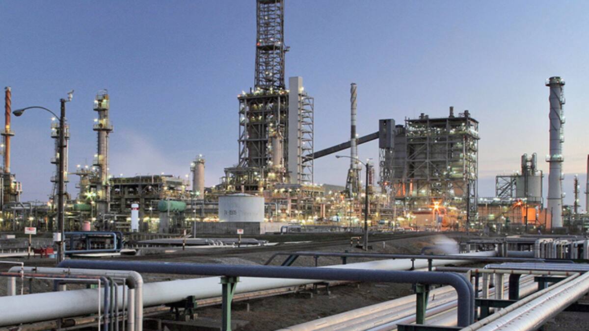 El nuevo combustible que fabrica ENAP: Su ingrediente clave está presente en las cocinas de Chile