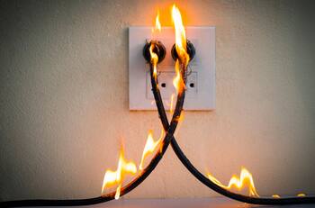 ¡Se puede quemar! Este es el electrodoméstico que tienes que desenchufar para evitar un incendio