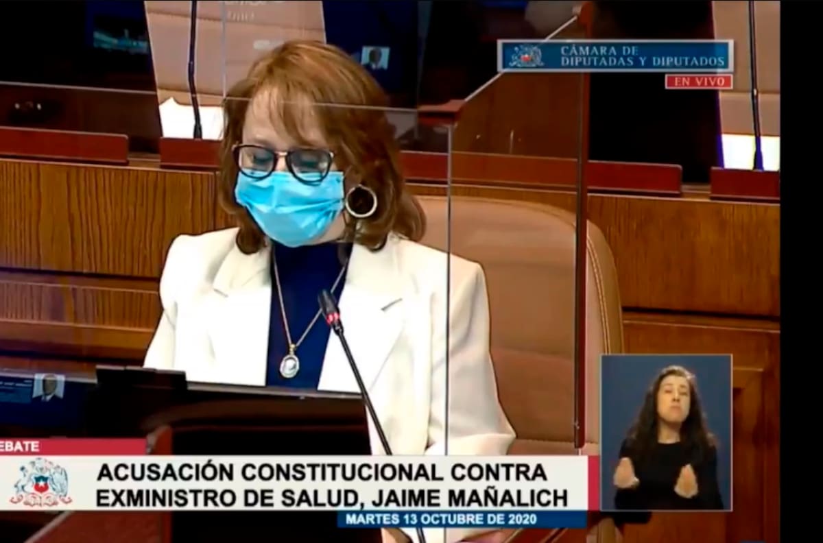 Acusación constitucional contra Mañalich: "Si junto su defensa, no se cubren los cuerpos de los 17 mil fallecidos"