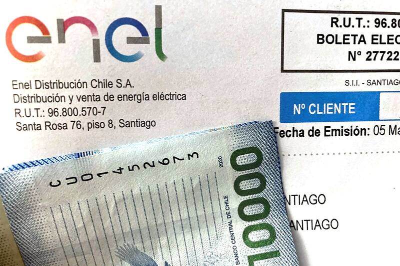 La CNE anunció que volverá a subir el valor de las cuentas. Foto: ATON.