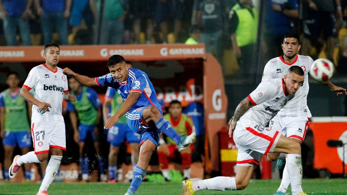 “Potencia y experiencia”: John Salas es el quinto refuerzo de Wanderers en este mercado