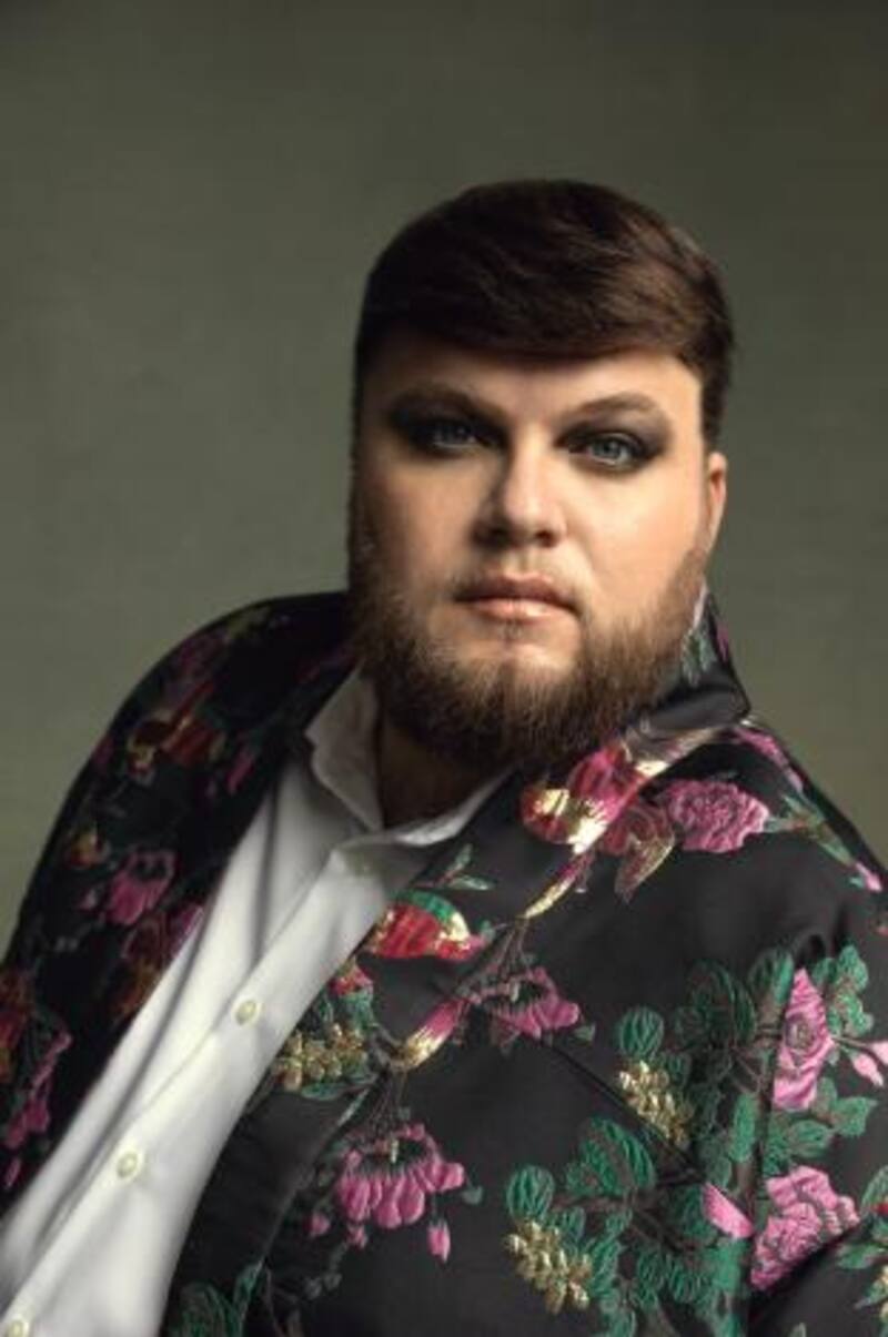 Conoce quién es Enrique Ramil, representante de España en la competencia internacional del Festival de Viña 2024.