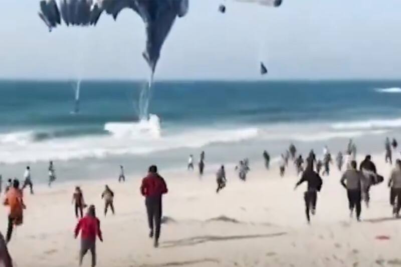 Participaron dos fuerzas aéreas en el operativo. Captura Video.