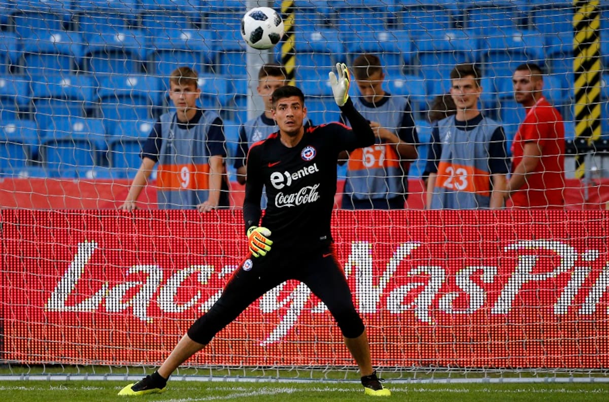 Torneo Maurice Revello destacó formidable atajada de Gonzalo Collao ante Portugal