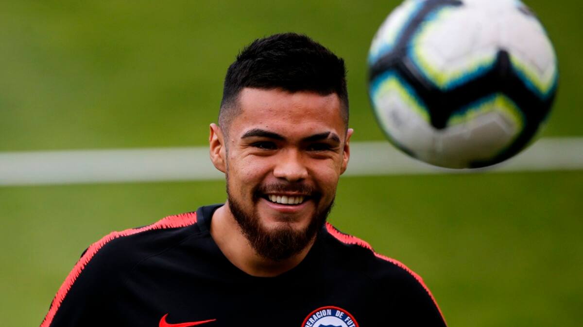 Crystal Palace se mete en la pelea por el fichaje de Paulo Díaz
