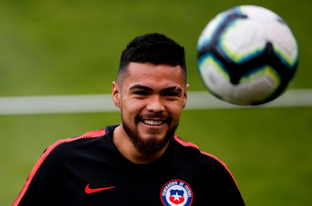 Crystal Palace se mete en la pelea por el fichaje de Paulo Díaz